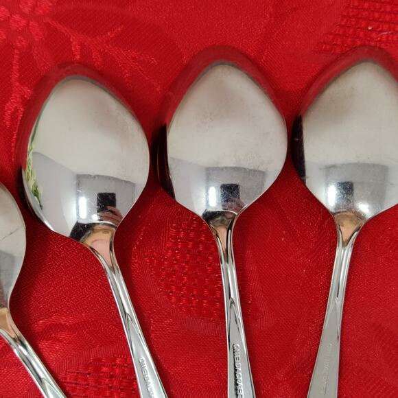6 Oneida Oneidacraft Deluxe Stainless Wintersong Table Spoons - Picture 9 of 12